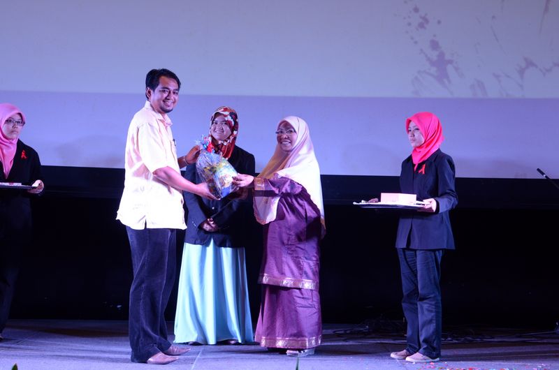 Hi tea alumni  14  285